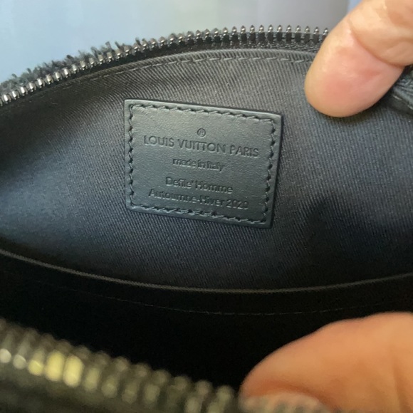 Louis Vuitton Multipocket (LIMITED) - Picture 8 of 16